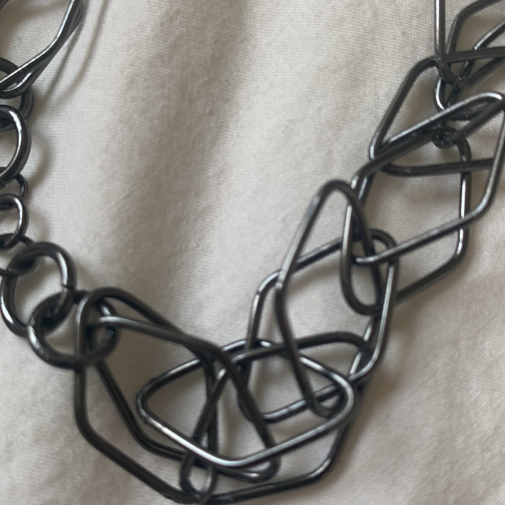 Modern necklace - Picture 4 of 4